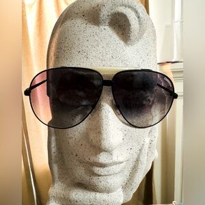 Vintage Carrera sunglasses. 80s aviator style. Model 5598. Case not included.